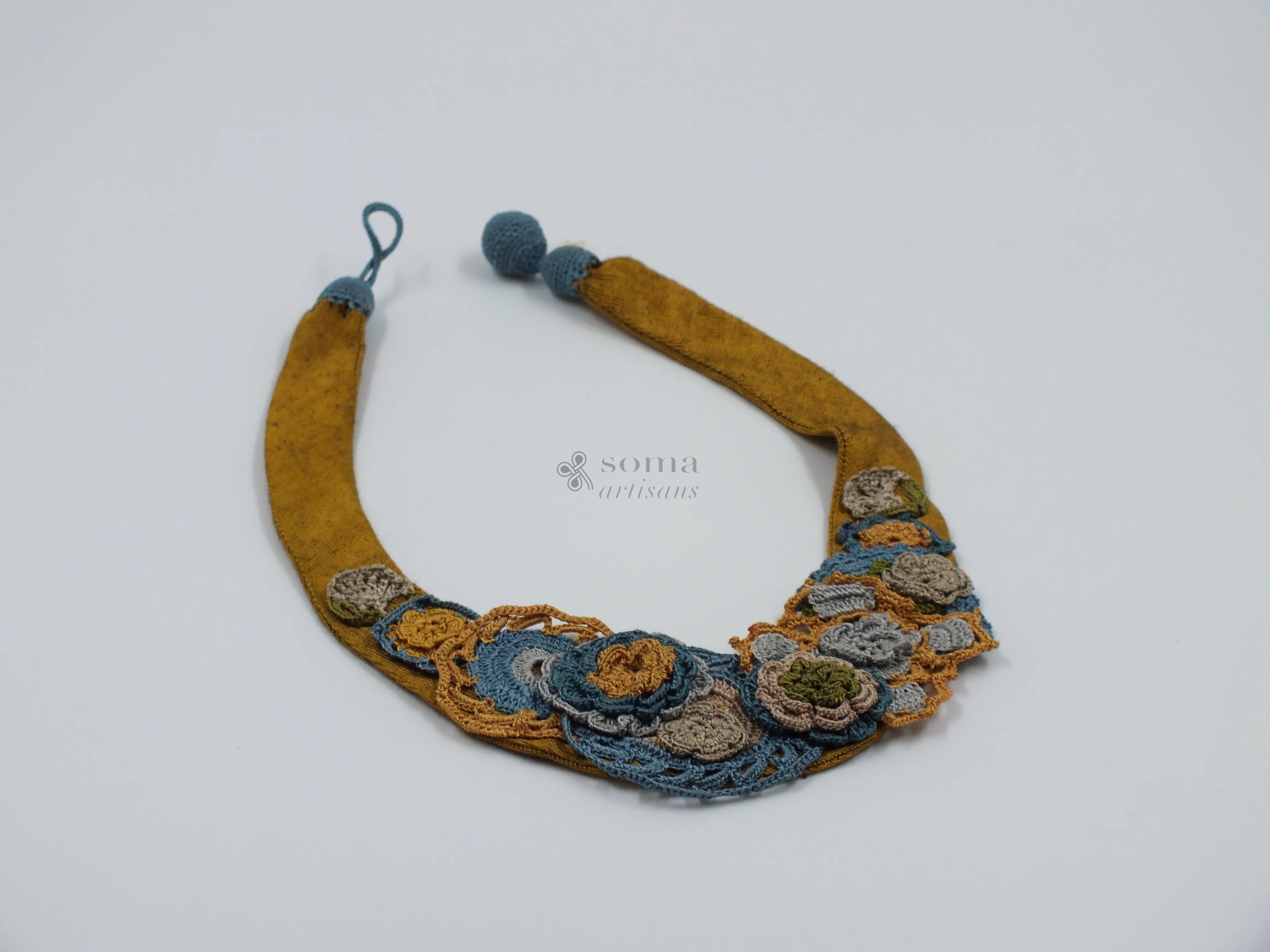COL011 Oyalı Kutnu Kolye