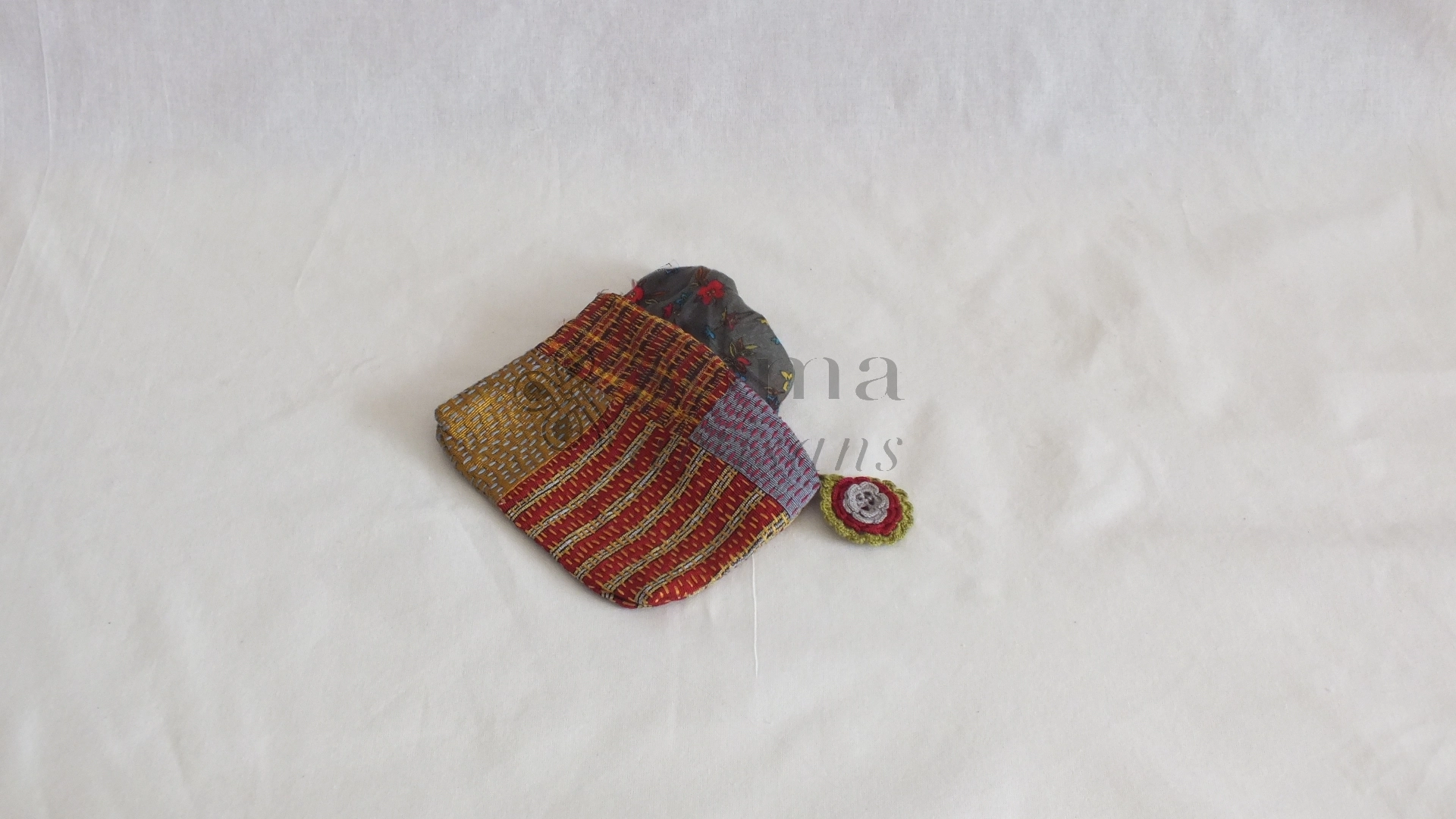 KSC001 Nakışlı Çanta